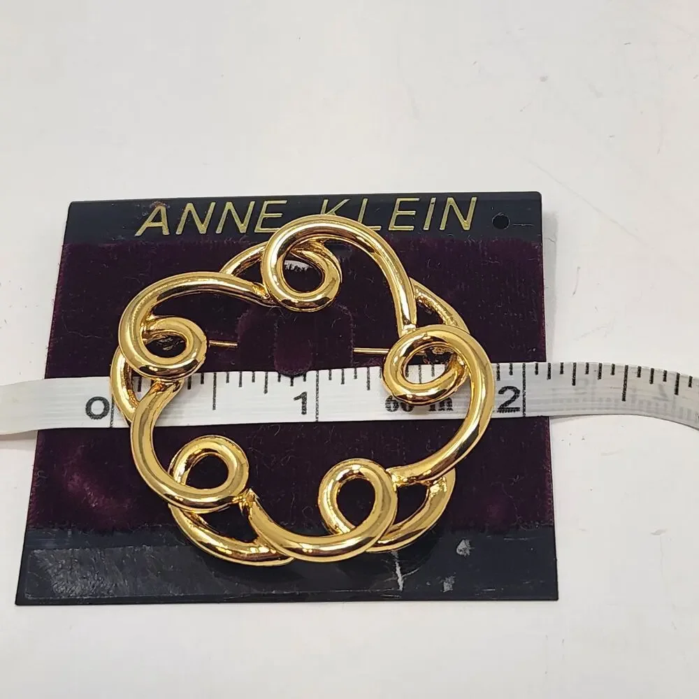 Anne Klein Gold Tone Swirl Circle Wreath Brooch Pin Vintage Costume Jewelry